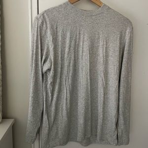Skims boyfriend long sleeve t shirt, light Heather grey, size medium